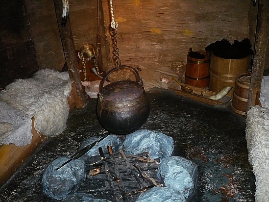 Old fashioned pot and fire - Public Domain Photograph